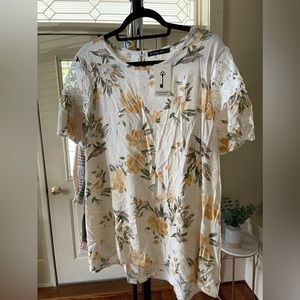 Acting Pro beautiful yellow and cream flora linen shirt, size medium